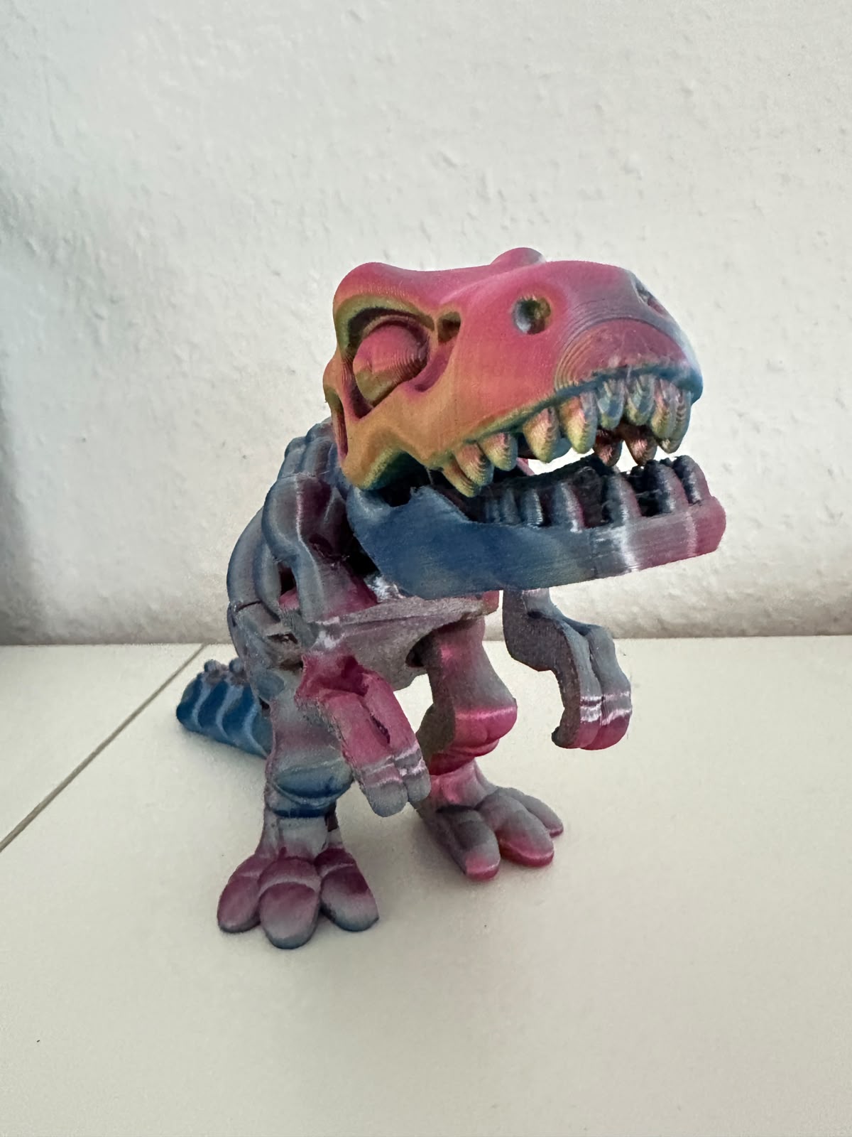 Beweglicher 3D-gedruckter T-Rex, Skelett-Design